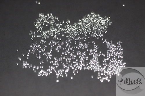 大冶金属表面处理厂喷砂玻璃微珠清理